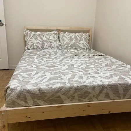 Suite Dreams Carroll 11